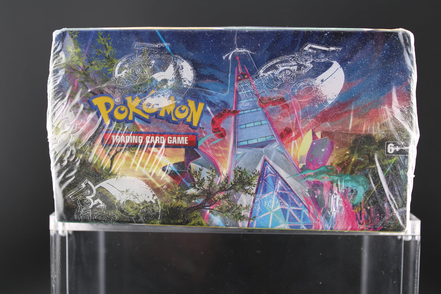 Evolving Skies Sealed Booster Box w/ Acrylic Case