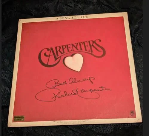 THE CARPENTERS RECORD ALBUM AUTOGRAPHED BY RICHARD CARPENTER 115162