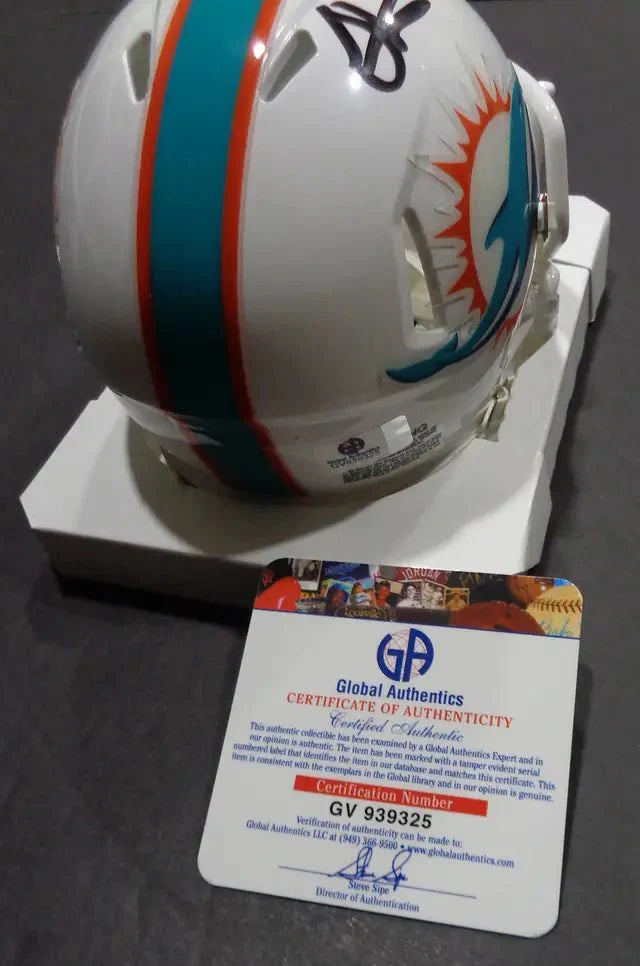 Tyreek Hill Miami Dolphins Autographed Riddell Mini Helmet GA coa