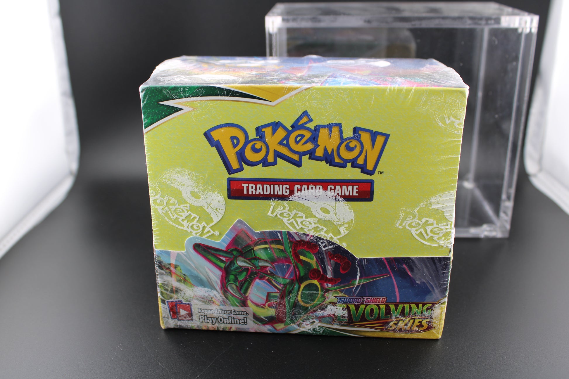 Evolving Skies Sealed Booster Box w/ Acrylic Case Ronin Ripz Evolving Skies Sealed Booster Box w/ Acrylic Case Ronin Ripz