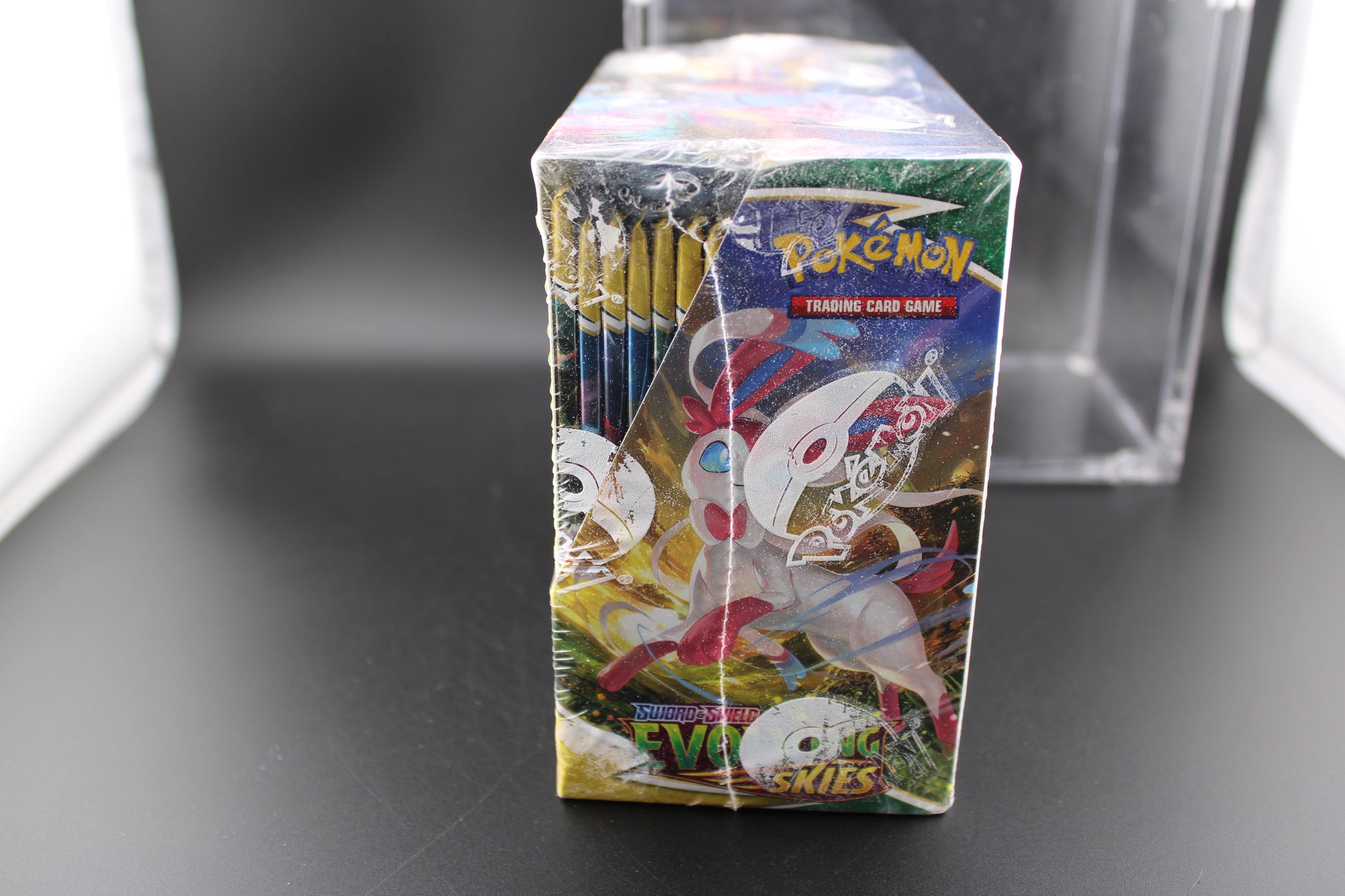 Evolving Skies Sealed Booster Box w/ Acrylic Case Ronin Ripz Evolving Skies Sealed Booster Box w/ Acrylic Case Ronin Ripz