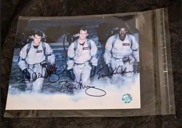 Dan Aykroyd, Bill Murray, Ernie Hudson  Ghostbusters Signed 8x10 Photo with coa